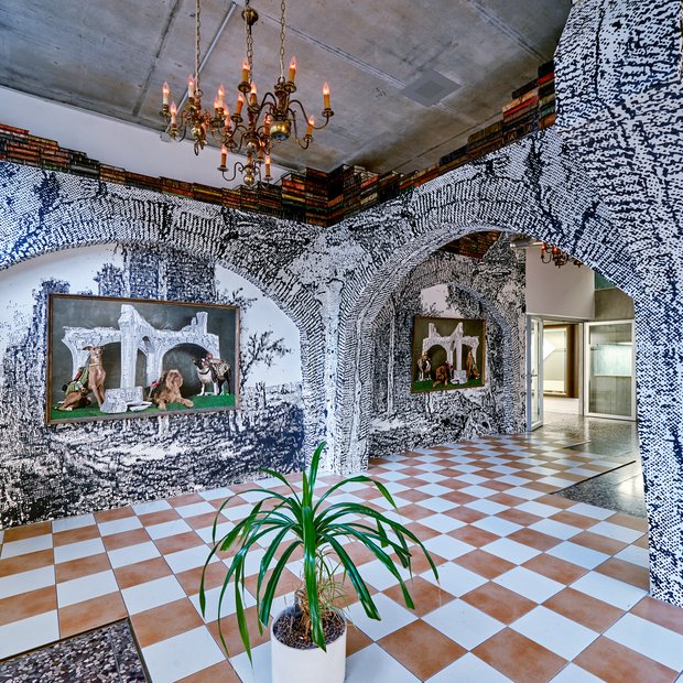«Die Bildungsruine» von Mark Divo (Bild: Roth + Schmid Fotografie) «Die Bildungsruine» von Mark Divo
