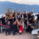 Big Band der Kantonsschule Zürich Nord, Auftritt im Rahmen der jährlichen Tessin-Tour in den Sommerferien 2020 (Bild: Fotograf unbekannt)